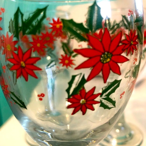 Set of 4 vintage poinsettia glasses - Picture 4 of 5